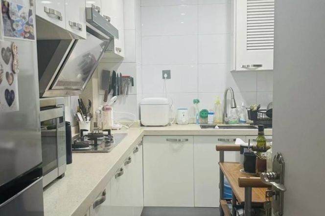 Outdoor balccony,1BR,1Bath,Nr Zhong Tan Rd station,L3,4