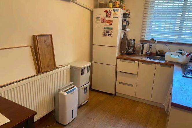 2 brs near L1/L10/L12 south shaanxi rd station