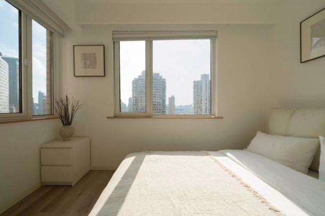modern big 1 bedroom floor heating open balcony near west nan jing road CBD only 13.9K