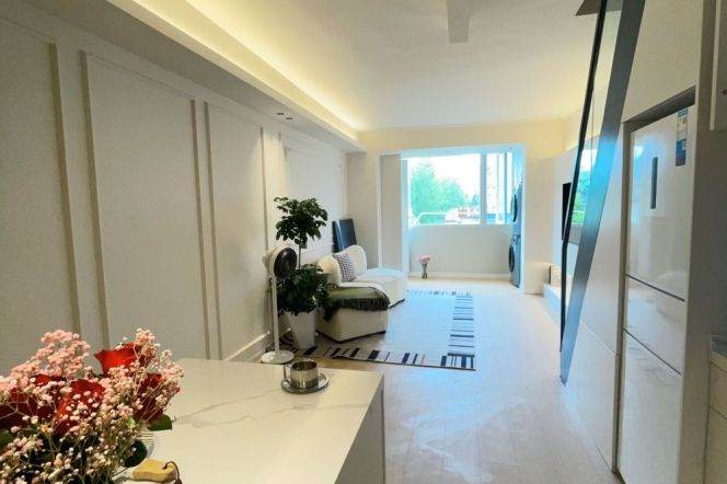 Beautiful 1br loft@elevator near Jiaotong University