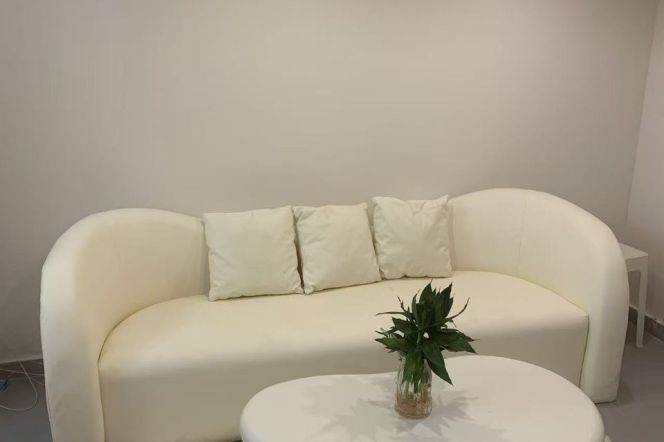 Modern Designer Studio | Private 15sqm Terrace | Prime Xuhui Location near Xujiahui Park