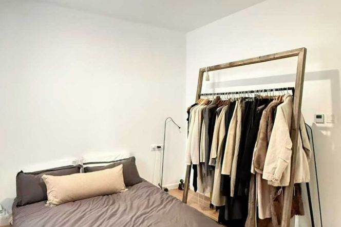 Juli Lu Road, Sapphire Century-era apartment with balcony and full house wall heating，L2-7-14