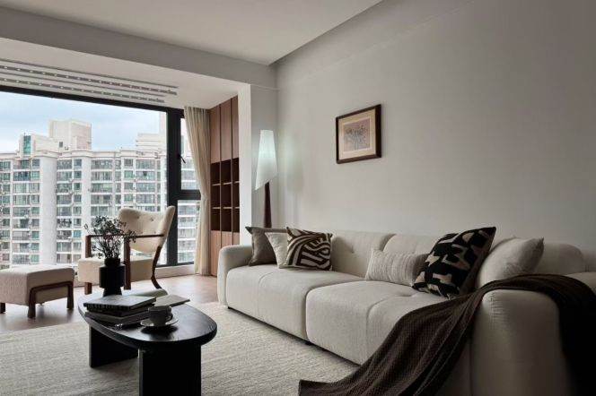 3 Brs, 2 Baths with Floor Heating/Central ac/Oven, 150 sqm @ Zhongtan metro L3&4
