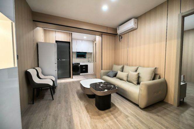 Lovely modern 1 BR w elevator near West Nanjing rd