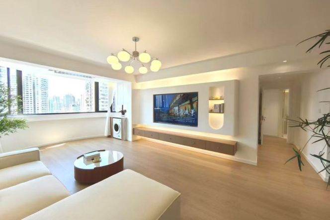 brand new modern 3brs floor heating modern furniture in Jing an temple line 2,7,14 only 22K