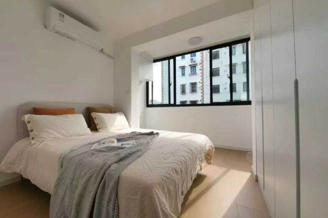 Tongchuan rd 1BR 2LR@L14/15,cozy&quiet/bright room/nice kitchen