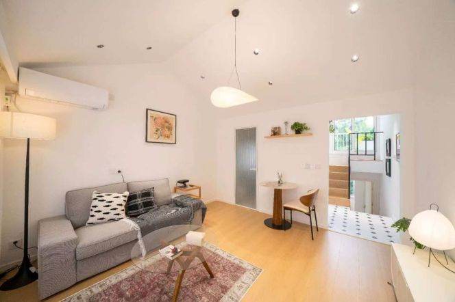 Unique 1br house w/terrace Taiyuan Rd