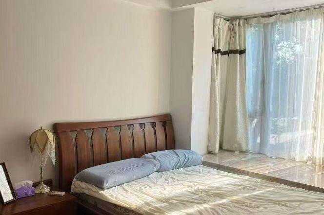 great value-2beds - high rise buildings- elevator-line 1/12/13 Hanzhong Road 