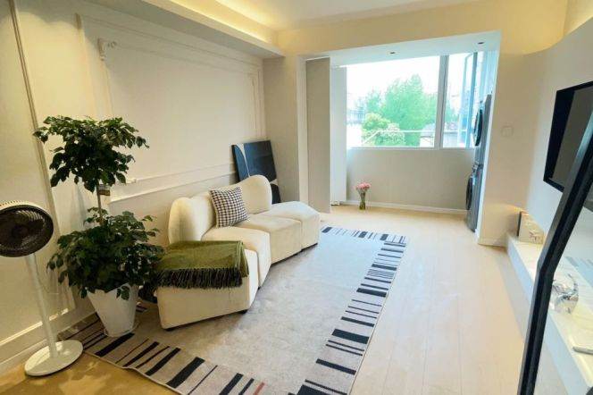 Beautiful 1br loft@elevator near Jiaotong University