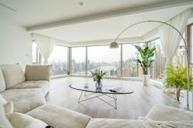 super modern 4brs floor heating modern furniture great river view beside Huang pu river 62K