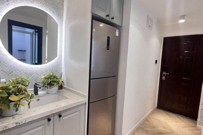 cozy bright 1br 1lr with elevator Nr L3/4/10 hongqiao rd sta