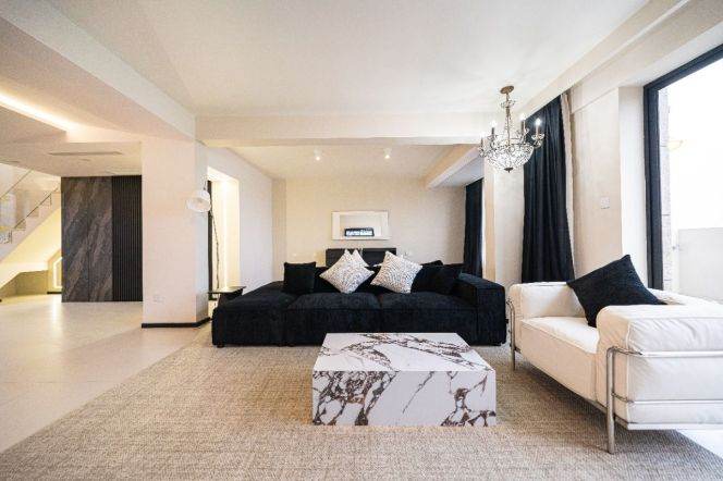  big duplex 3 bedrooms floor heating modern furniture on Xinxia road line 2, guest house