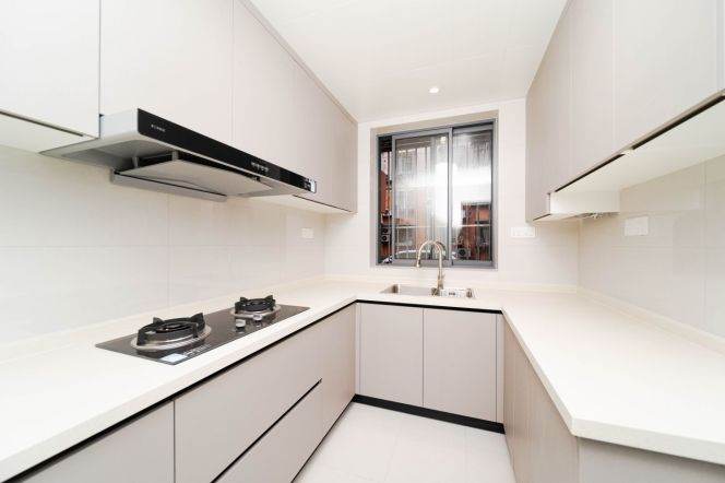 Newly renovated 2br,with private yard,close to Jinjiangleyuan,Line1 