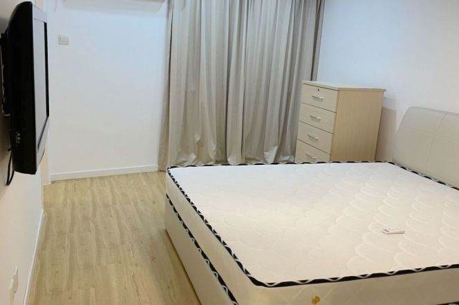 Valuable Gubei Lyon Garden 2BR+2BA with Floorheating 12.6K 