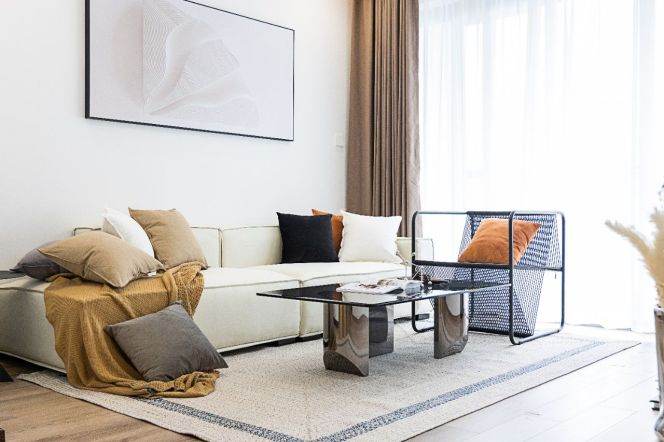 Designer 2-Bedroom with Skyline Views | High-Floor Luxury at Joy Residence | Near Hanzhong Rd Metro