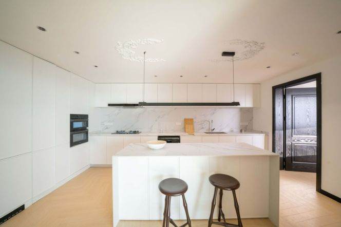 super modern 4brs floor heating brand new furniture near Huang pu river and  IFC 