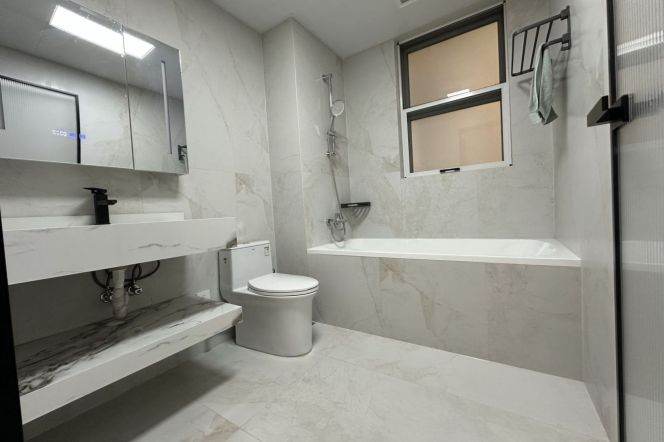 brand new modern 2brs floor heating open balcony near Huang pu river IFC 20.6K