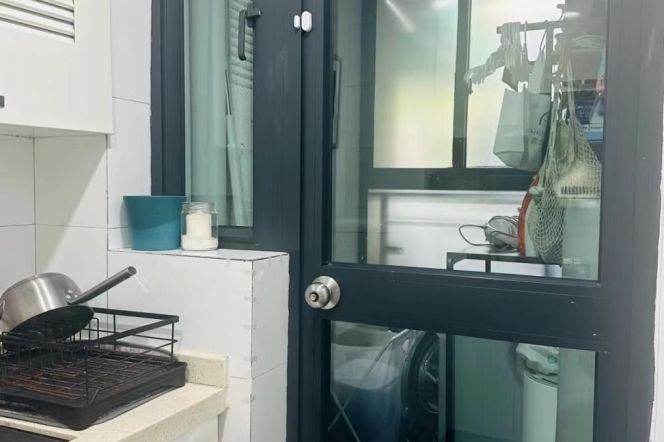 Outdoor balccony,1BR,1Bath,Nr Zhong Tan Rd station,L3,4