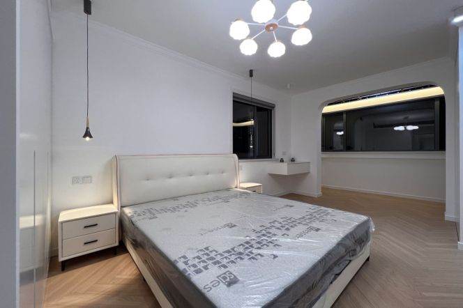 Super good price Changshou Rd 2Br,good size,floor heating 