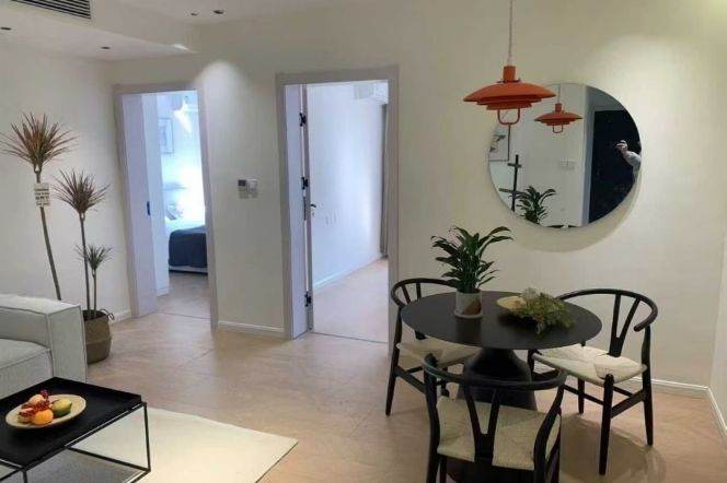 2br, 100sqm, subway L1,12 Caobao, next to Subway , mall& park, 11.8k