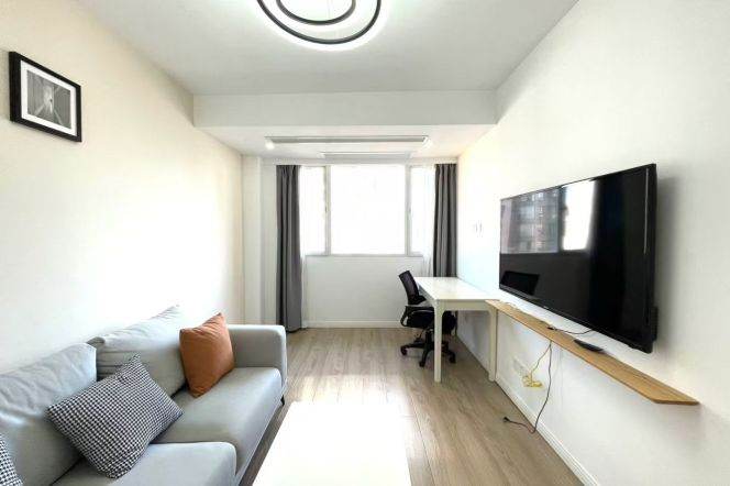 Elevator Spacious 1Br/2Lr/1Bt@L2/7/14 Jing’an Temple 