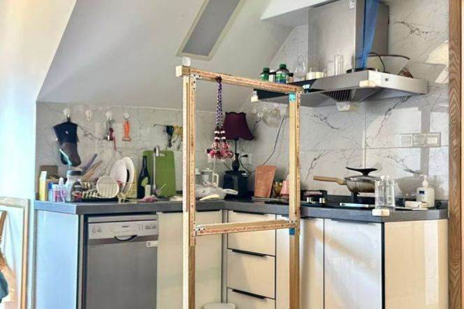 Yongjia Rd; high ceiling great view 1br，apt with private terrace; top floor