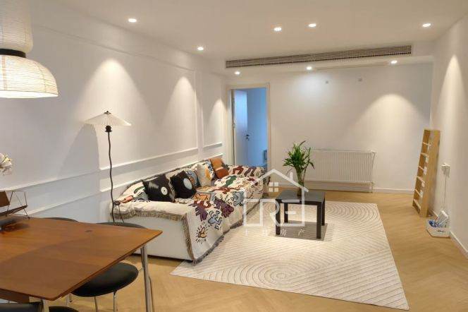 Cozy 3bedrooms elevator Apt+heating+central AC+oven@Zhongshan Park