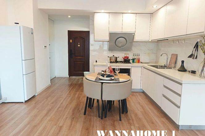 Spacious&Bright&Modern Elevator 1Bdr 1Bath Apt+L2/11 Jiang Su Rd/Large Closets+Great Building