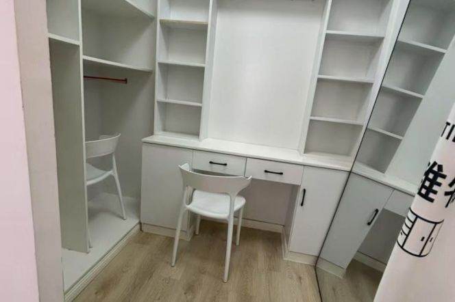 Spacious&Modern Elevator 1Bdr 1Bath Apt+West Yan'an Rd+Jiang Su Rd+Large Closets