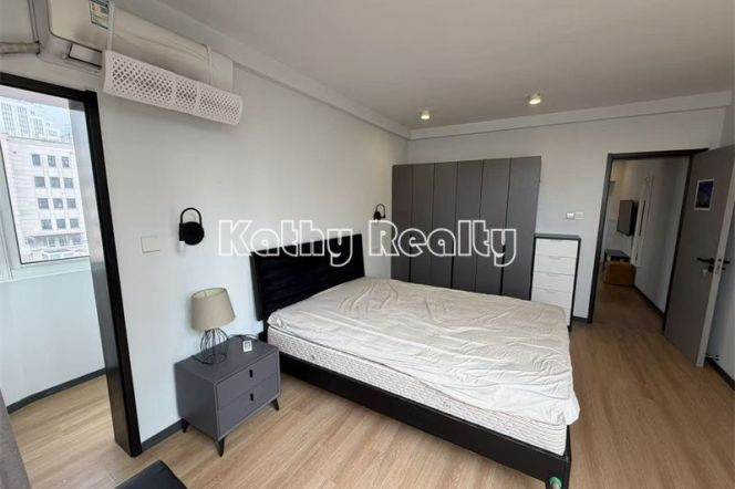 Cozy 1BR APT Floor heating Hengshan Rd lift 9.5k