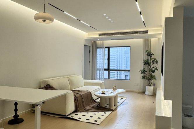 Standard 1Br + floor heating | Jiangsu rd metro L2/11 ,Newly 1br ,Elevator 11.2K