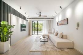 Beautiful green view 3brs&2baths with balcony in Changning District