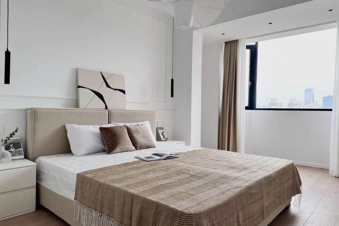 High rise one bedroom Apt+central AC+oven near L2/11Jiangsu Rd