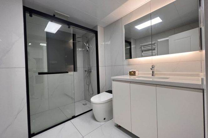 Newly Renovated 2BR in Putuo | 2mins to Changshou Rd Metro | Floor Heating & Modern Design
