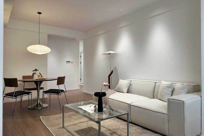 Caoyang rd/Modern 1br 2lr/elevator/floor heating/bright room@L11/14/3/4