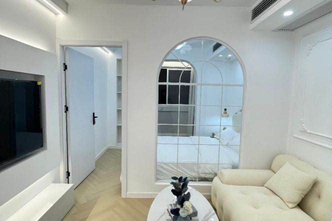 Jiaotong uni/elevator 1br 1lr/bright room/central AC/oven/high floor@L10/11