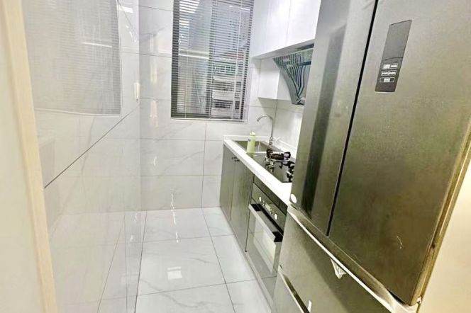 Loushanguan rd/charming 1br 1lr/all bright room/cozy&spacious@L15/2