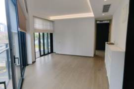 Modern & Unique 2 br with Bright living room + floor heating .next Wellington SH,L6/8/11