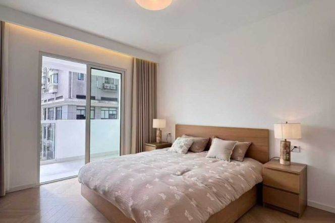 Wutong District, big 3brs underfloor heating + balcony, 7-9 Zhaojiabang Road Station