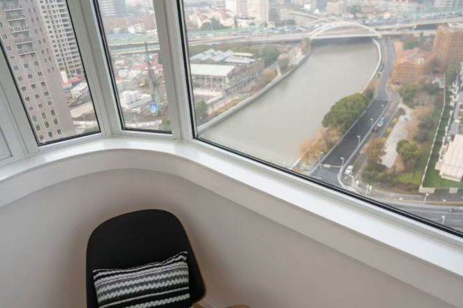 modern 2bed -suzhou river view- comfortable vibe @ line 9/12 Qufu Road