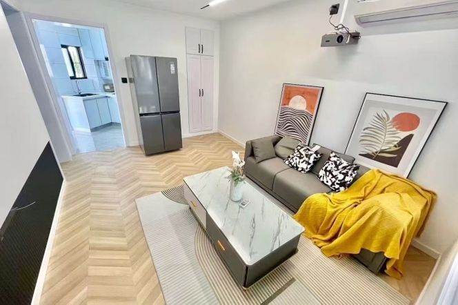 Loushanguan rd/elevator 1Br 1Lr/bright room/dryer/brand furniture@L15/2