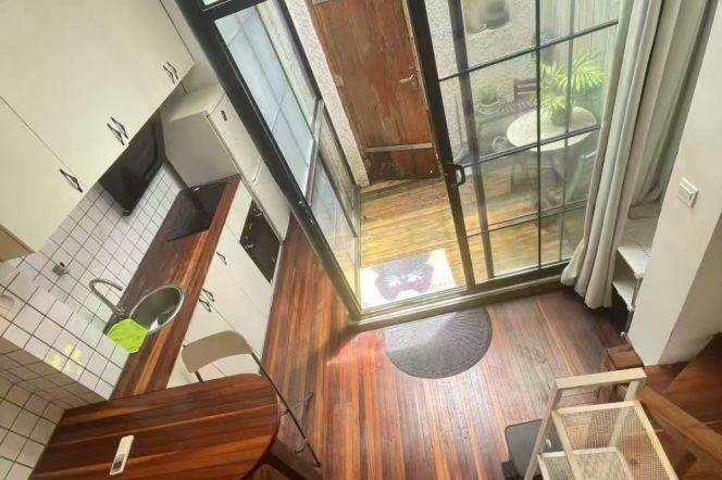 Cozy loft 1br 1lr with Yard on Anfu rd