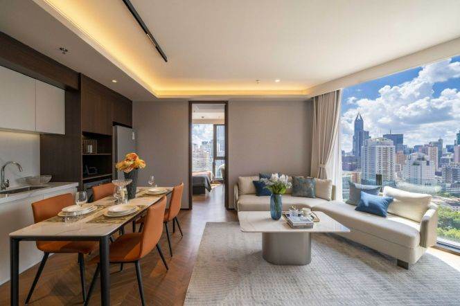 Exclusive Riverside Living on Suzhou Creek: Sophisticated 2BR Serviced Residence
