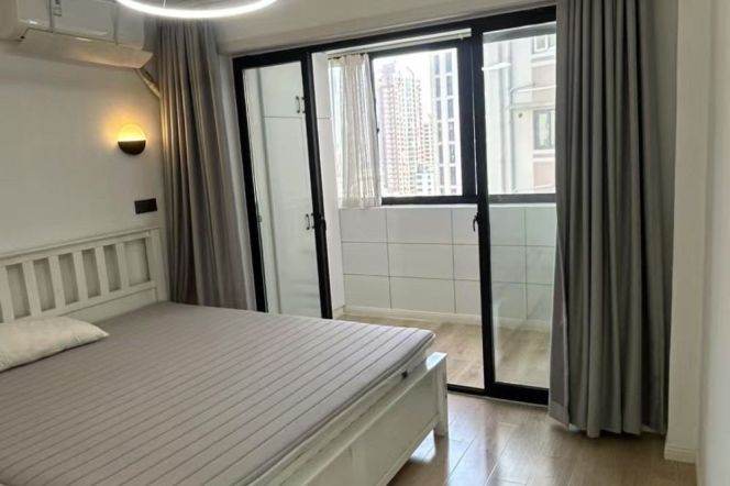 Spacious&Modern Elevator 1Bdr 1Bath Apt+West Yan'an Rd+Jiang Su Rd+Large Closets