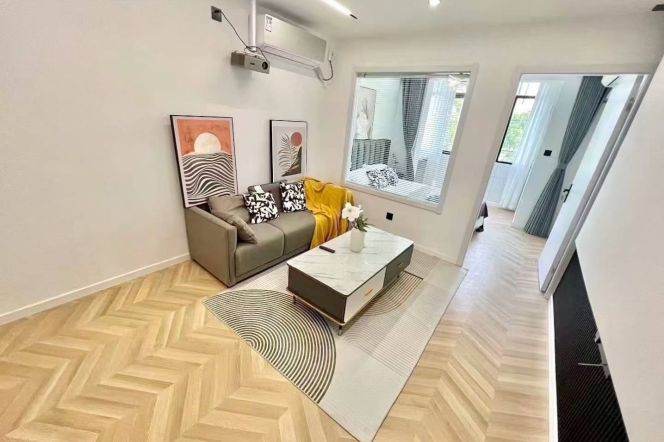 Loushanguan rd/elevator 1Br 1Lr/bright room/dryer/brand furniture@L15/2