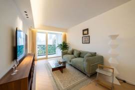 Jiao Tong University,2br 1bt 120sqm,french window,nice view