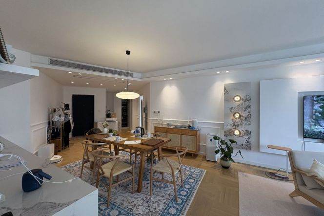  Stunning 3br high-rise at Jing'an &Suzhou River     M1/12/13   