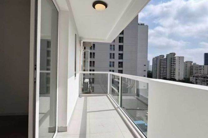 Wutong District, big 3brs underfloor heating + balcony, 7-9 Zhaojiabang Road Station