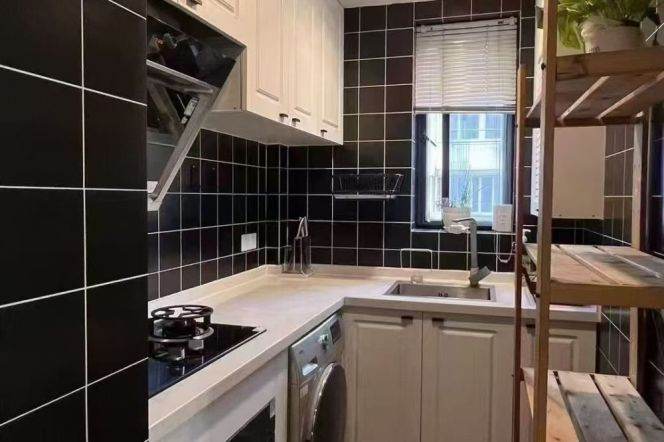 Bright 1Br/1Lr/1Bt apt nr West nanjing rd,M2/12/13