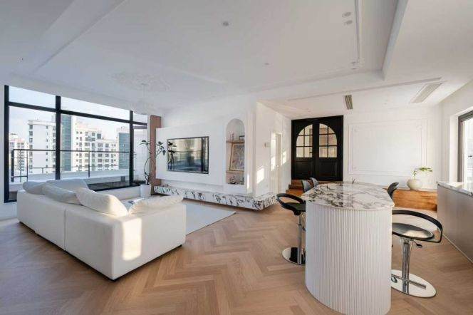 200sqm terrace,3Br+1study room,Nr Suzhou Creek,L3,4 Zhong Tan Rd station